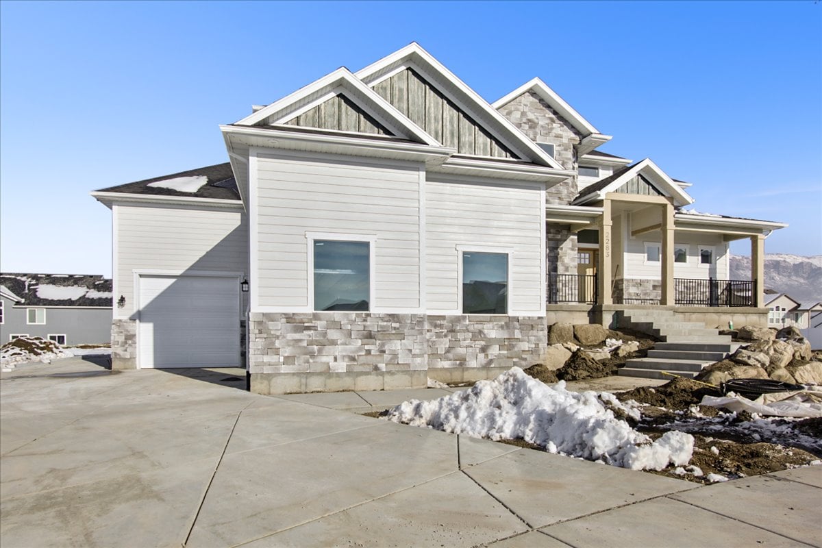 Rain gutter and snow rail exterior metal work by Omega Metals in Ogden and Northern Utah